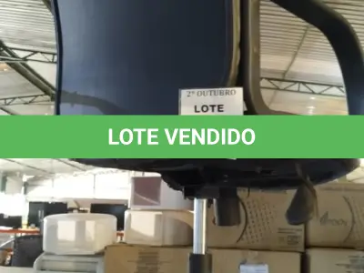 LOTE 059 - 01 CADEIRA DE ESCRITÓRIO. (NO ESTADO) ATENÇÃO! FAZER A VISITAÇÃO ANTES DE ARREMATAR, NÃO SABEMOS SE FUNCIONA, LEILÃO NÃO TEM GARANTIA E NEM DEVOLUÇÃO, SUJEITO A POSSÍVEIS AVARIAS VISÍVEIS/OCULTAS E/OU AUSÊNCIA DE COMPONENTES.
