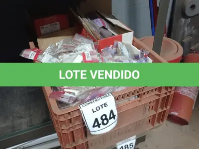 LOTE 484 - 01 LOTE COM MÓDULOS DE SAÍDA DE FIO 1M, PLACAS DE 2 POSTOS SEPARADOS 4X2, PULSADOR PARA CAMPAINHA E CAMPAINHA CIGARRA. (CAIXA ORGANIZADORA NAO INCLUSA) (NO ESTADO) ATENÇÃO! FAZER A VISITAÇÃO ANTES DE ARREMATAR, NÃO SABEMOS SE FUNCIONA, LEILÃO NÃO TEM GARANTIA E NEM DEVOLUÇÃO, SUJEITO A POSSÍVEIS AVARIAS VISÍVEIS/OCULTAS E/OU AUSÊNCIA DE COMPONENTES.