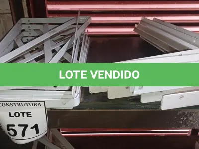 LOTE 571 - 01 LOTE COM CANTONEIRAS DIVERSAS. (NO ESTADO) ATENÇÃO! FAZER A VISITAÇÃO ANTES DE ARREMATAR, NÃO SABEMOS SE FUNCIONA, LEILÃO NÃO TEM GARANTIA E NEM DEVOLUÇÃO, SUJEITO A POSSÍVEIS AVARIAS VISÍVEIS/OCULTAS E/OU AUSÊNCIA DE COMPONENTES.