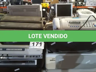 LOTE 171 - 02 APARELHOS DE DVD, 01 APARELHO BLU-RAY MARCA SONY, 01 MÁQUINA DE ESCREVER ELÉTRICA MODELO PRÁXIS 201-11 MARCA OLIVETTI, 01 RECEPTOR DE SINAL DE SATÉLITE, VÁRIAS BOBINAS DE IMPRESSORA DE ETIQUETA E 04 IMPRESSORAS DE MARCAS MODELOS DIVERSOS. (NO ESTADO) ATENÇÃO! FAZER A VISITAÇÃO ANTES DE ARREMATAR, NÃO SABEMOS SE FUNCIONA, LEILÃO NÃO TEM GARANTIA E NEM DEVOLUÇÃO, SUJEITO A POSSÍVEIS AVARIAS VISÍVEIS/OCULTAS E/OU AUSÊNCIA DE COMPONENTES.
