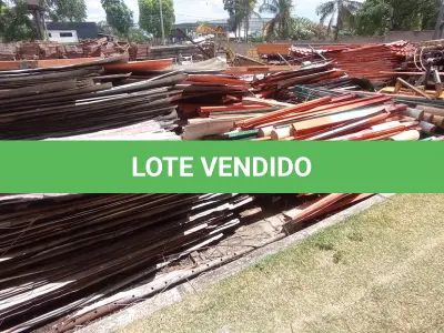 LOTE 592 - 01 LOTE COM TELHAS DE ZINCO QUE ERAM USADAS COMO TAPUME. (NO ESTADO) ATENÇÃO! FAZER A VISITAÇÃO ANTES DE ARREMATAR, NÃO SABEMOS SE FUNCIONA, LEILÃO NÃO TEM GARANTIA E NEM DEVOLUÇÃO, SUJEITO A POSSÍVEIS AVARIAS VISÍVEIS/OCULTAS E/OU AUSÊNCIA DE COMPONENTES.