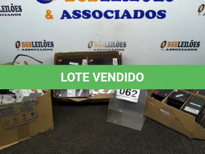 LOTE 062 - 12 BATERIAS 12V PRA NOBREAKS, VÁRIOS DISJUNTORES E CAPACITORES. (NO ESTADO) ATENÇÃO! FAZER A VISITAÇÃO ANTES DE ARREMATAR, NÃO SABEMOS SE FUNCIONA, LEILÃO NÃO TEM GARANTIA E NEM DEVOLUÇÃO, SUJEITO A POSSÍVEIS AVARIAS VISÍVEIS/OCULTAS E/OU AUSÊNCIA DE COMPONENTES.
