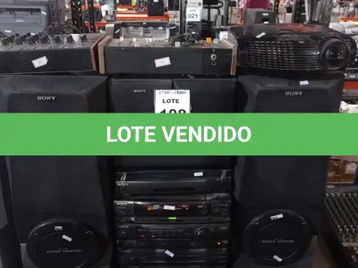 LOTE 108 - 01 PARELHO DE SOM 4X1, CAIXAS DE SOM EM 01, 02 MIXER DE SOM E 01 PROJETOR OPTOMA. (NO ESTADO) ATENÇÃO! FAZER A VISITAÇÃO ANTES DE ARREMATAR, NÃO SABEMOS SE FUNCIONA, LEILÃO NÃO TEM GARANTIA E NEM DEVOLUÇÃO, SUJEITO A POSSÍVEIS AVARIAS VISÍVEIS/OCULTAS E/OU AUSÊNCIA DE COMPONENTES.