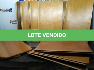 LOTE 180 - 20 PEÇAS DE MADEIRA. (NO ESTADO) ATENÇÃO! FAZER A VISITAÇÃO ANTES DE ARREMATAR, NÃO SABEMOS SE FUNCIONA, LEILÃO NÃO TEM GARANTIA E NEM DEVOLUÇÃO, SUJEITO A POSSÍVEIS AVARIAS VISÍVEIS/OCULTAS E/OU AUSÊNCIA DE COMPONENTES.