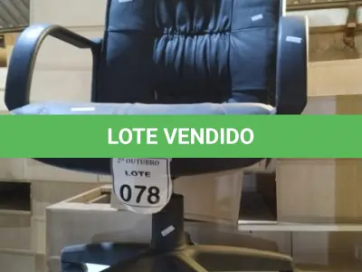LOTE 078 - 01 CADEIRA DE ESCRITÓRIO COM RODINHAS. (NO ESTADO) ATENÇÃO! FAZER A VISITAÇÃO ANTES DE ARREMATAR, NÃO SABEMOS SE FUNCIONA, LEILÃO NÃO TEM GARANTIA E NEM DEVOLUÇÃO, SUJEITO A POSSÍVEIS AVARIAS VISÍVEIS/OCULTAS E/OU AUSÊNCIA DE COMPONENTES.