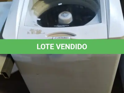 LOTE 087 - 01 MÁQUINA DE LAVAR 15,1KG 220V MARCA GE. (NO ESTADO) ATENÇÃO! FAZER A VISITAÇÃO ANTES DE ARREMATAR, NÃO SABEMOS SE FUNCIONA, LEILÃO NÃO TEM GARANTIA E NEM DEVOLUÇÃO, SUJEITO A POSSÍVEIS AVARIAS VISÍVEIS/OCULTAS E/OU AUSÊNCIA DE COMPONENTES.