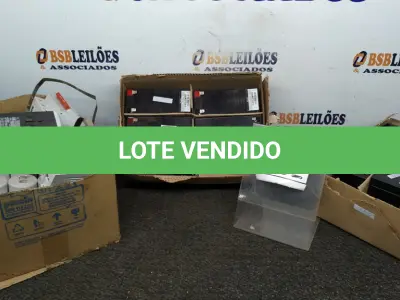 LOTE 062 - 12 BATERIAS 12V PRA NOBREAKS, VÁRIOS DISJUNTORES E CAPACITORES. (NO ESTADO) ATENÇÃO! FAZER A VISITAÇÃO ANTES DE ARREMATAR, NÃO SABEMOS SE FUNCIONA, LEILÃO NÃO TEM GARANTIA E NEM DEVOLUÇÃO, SUJEITO A POSSÍVEIS AVARIAS VISÍVEIS/OCULTAS E/OU AUSÊNCIA DE COMPONENTES.