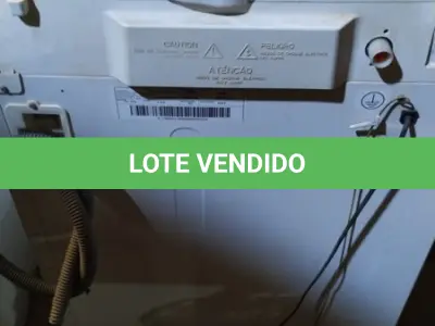 LOTE 087 - 01 MÁQUINA DE LAVAR 15,1KG 220V MARCA GE. (NO ESTADO) ATENÇÃO! FAZER A VISITAÇÃO ANTES DE ARREMATAR, NÃO SABEMOS SE FUNCIONA, LEILÃO NÃO TEM GARANTIA E NEM DEVOLUÇÃO, SUJEITO A POSSÍVEIS AVARIAS VISÍVEIS/OCULTAS E/OU AUSÊNCIA DE COMPONENTES.