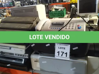 LOTE 171 - 02 APARELHOS DE DVD, 01 APARELHO BLU-RAY MARCA SONY, 01 MÁQUINA DE ESCREVER ELÉTRICA MODELO PRÁXIS 201-11 MARCA OLIVETTI, 01 RECEPTOR DE SINAL DE SATÉLITE, VÁRIAS BOBINAS DE IMPRESSORA DE ETIQUETA E 04 IMPRESSORAS DE MARCAS MODELOS DIVERSOS. (NO ESTADO) ATENÇÃO! FAZER A VISITAÇÃO ANTES DE ARREMATAR, NÃO SABEMOS SE FUNCIONA, LEILÃO NÃO TEM GARANTIA E NEM DEVOLUÇÃO, SUJEITO A POSSÍVEIS AVARIAS VISÍVEIS/OCULTAS E/OU AUSÊNCIA DE COMPONENTES.