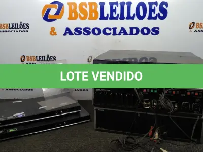 LOTE 082 - 02 APARELHOS DE DVD MARCA LG, 01 TERMINAL DE COMUNICAÇÃO MARCA SONY, 01 TOCA VINIL MARCA PHILIPS, 01 RECEIVER FR 210 MARCA PHILIPS E 01 TOCA FITAS FC 210 MARCA PHILIPS. (NO ESTADO) ATENÇÃO! FAZER A VISITAÇÃO ANTES DE ARREMATAR, NÃO SABEMOS SE FUNCIONA, LEILÃO NÃO TEM GARANTIA E NEM DEVOLUÇÃO, SUJEITO A POSSÍVEIS AVARIAS VISÍVEIS/OCULTAS E/OU AUSÊNCIA DE COMPONENTES.