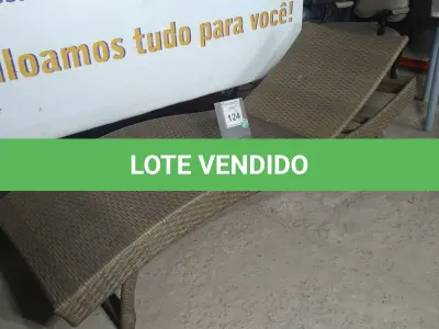 LOTE 124 - 01 ESPREGUIÇADEIRA. (NO ESTADO EM QUE SE ENCONTRA. SUJEITO A AVARIAS OCULTAS/VISÍVEIS.) BJ7401F