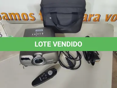 LOTE 076 - 01 PROJETOR INFOCUS LP290 COM BOLSA. (NO ESTADO EM QUE SE ENCONTRA. SUJEITO A AVARIAS OCULTAS/VISÍVEIS.) CS560027