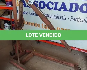 LOTE 340 - 01 GIRAFINHA. (NO ESTADO) ATENÇÃO! FAZER A VISITAÇÃO ANTES DE ARREMATAR, NÃO SABEMOS SE FUNCIONA, LEILÃO NÃO TEM GARANTIA E NEM DEVOLUÇÃO, SUJEITO A POSSÍVEIS AVARIAS VISÍVEIS/OCULTAS E/OU AUSÊNCIA DE COMPONENTES.