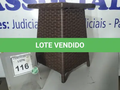 LOTE 116 - 01 MESA DE CANTO. (NO ESTADO EM QUE SE ENCONTRA. SUJEITO A AVARIAS OCULTAS/VISÍVEIS.) BH1654D