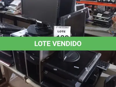 LOTE 138 - 08 MONITORES DE MARCAS E MODELOS DIVERSOS, 02 CPUS MARCA HP E 01 TECLADO DE PC. (NO ESTADO) ATENÇÃO! FAZER A VISITAÇÃO ANTES DE ARREMATAR, NÃO SABEMOS SE FUNCIONA, LEILÃO NÃO TEM GARANTIA E NEM DEVOLUÇÃO, SUJEITO A POSSÍVEIS AVARIAS VISÍVEIS/OCULTAS E/OU AUSÊNCIA DE COMPONENTES.