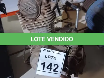 LOTE 142 - 01 MOTOR DE MOTO HONDA. (NO ESTADO) ATENÇÃO! FAZER A VISITAÇÃO ANTES DE ARREMATAR, NÃO SABEMOS SE FUNCIONA, LEILÃO NÃO TEM GARANTIA E NEM DEVOLUÇÃO, SUJEITO A POSSÍVEIS AVARIAS VISÍVEIS/OCULTAS E/OU AUSÊNCIA DE COMPONENTES.