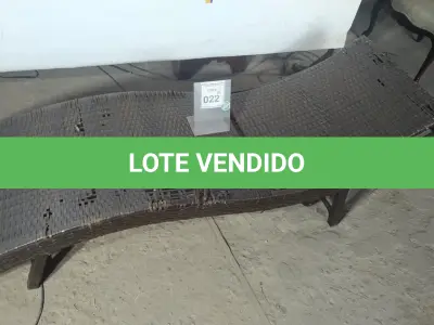 LOTE 022 - 01 ESPREGUIÇADEIRA.  (NO ESTADO EM QUE SE ENCONTRA. SUJEITO A AVARIAS OCULTAS/VISÍVEIS.) BH1638E