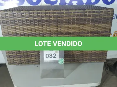 LOTE 032 - 01 MESA DE CENTRO DE JARDIM. (NO ESTADO EM QUE SE ENCONTRA. SUJEITO A AVARIAS OCULTAS/VISÍVEIS.) BF8655U