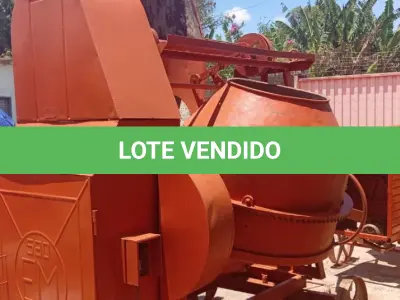 LOTE 333 - 01 BETONEIRA GRANDE DE 600 LITROS C/MOTOR . (NO ESTADO) ATENÇÃO! FAZER A VISITAÇÃO ANTES DE ARREMATAR, NÃO SABEMOS SE FUNCIONA, LEILÃO NÃO TEM GARANTIA E NEM DEVOLUÇÃO, SUJEITO A POSSÍVEIS AVARIAS VISÍVEIS/OCULTAS E/OU AUSÊNCIA DE COMPONENTES.