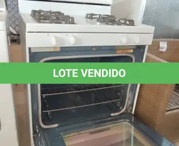 LOTE 068 - 01 FOGÃO WHIRPOOL 127VOLTS. (NO ESTADO EM QUE SE ENCONTRA. SUJEITO A AVARIAS OCULTAS/VISÍVEIS.) AV9930S