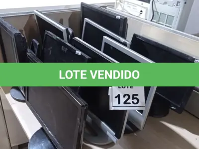 LOTE 125 - 09 MONITORES DE MARCAS E MODELOS DIVERSO. (NO ESTADO) ATENÇÃO! FAZER A VISITAÇÃO ANTES DE ARREMATAR, NÃO SABEMOS SE FUNCIONA, LEILÃO NÃO TEM GARANTIA E NEM DEVOLUÇÃO, SUJEITO A POSSÍVEIS AVARIAS VISÍVEIS/OCULTAS E/OU AUSÊNCIA DE COMPONENTES.