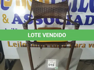 LOTE 019 - 01 CADEIRA DE JARDIM. (NO ESTADO EM QUE SE ENCONTRA. SUJEITO A AVARIAS OCULTAS/VISÍVEIS.)