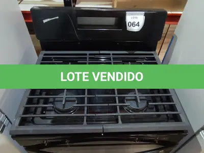 LOTE 064 - 01 FOGÃO WHIRPOOL 127VOLTS. (NO ESTADO EM QUE SE ENCONTRA. SUJEITO A AVARIAS OCULTAS/VISÍVEIS.) BJ7483R