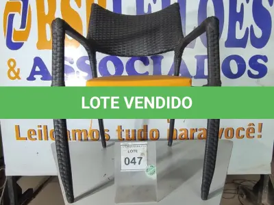 LOTE 047 - 01 CADEIRA DE JARDIM. (NO ESTADO EM QUE SE ENCONTRA. SUJEITO A AVARIAS OCULTAS/VISÍVEIS.) BH1679X