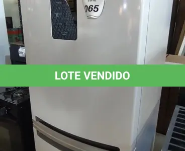 LOTE 065 - 01 GELADEIRA BRASTEMP INVERSE FROST FREE 220VOLTS. (NO ESTADO EM QUE SE ENCONTRA. SUJEITO A AVARIAS OCULTAS/VISÍVEIS.) AV9814V