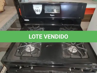 LOTE 093 - 01 FOGÃO WHIRPOOL 127VOLTS. (NO ESTADO EM QUE SE ENCONTRA. SUJEITO A AVARIAS OCULTAS/VISÍVEIS.) BF8529A