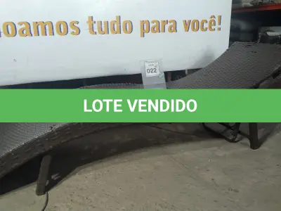 LOTE 022 - 01 ESPREGUIÇADEIRA.  (NO ESTADO EM QUE SE ENCONTRA. SUJEITO A AVARIAS OCULTAS/VISÍVEIS.) BH1638E