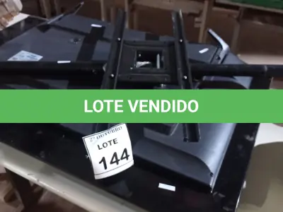 LOTE 144 - 01 SUPORTE DE TETO PARA TV, 01 TV LCD 40’’ MARCA SAMSUNG E 01 TV LCD 50’’ MARCA PHILCO. (NO ESTADO) ATENÇÃO! FAZER A VISITAÇÃO ANTES DE ARREMATAR, NÃO SABEMOS SE FUNCIONA, LEILÃO NÃO TEM GARANTIA E NEM DEVOLUÇÃO, SUJEITO A POSSÍVEIS AVARIAS VISÍVEIS/OCULTAS E/OU AUSÊNCIA DE COMPONENTES.
