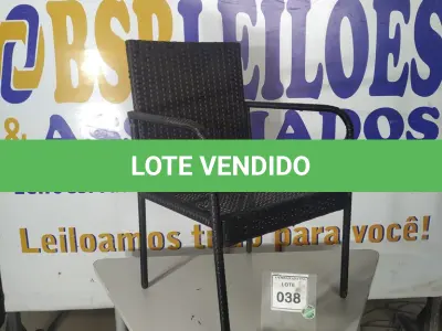 LOTE 038 - 01 CADEIRA DE JARDIM. (NO ESTADO EM QUE SE ENCONTRA. SUJEITO A AVARIAS OCULTAS/VISÍVEIS.) BH1670X