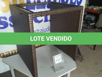 LOTE 117 - 01 MESA DE JARDIM. (NO ESTADO EM QUE SE ENCONTRA. SUJEITO A AVARIAS OCULTAS/VISÍVEIS.) BH1566R