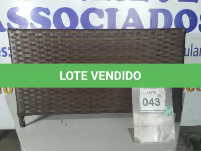 LOTE 043 - 01 MESA DE CENTRO DE JARDIM. (NO ESTADO EM QUE SE ENCONTRA. SUJEITO A AVARIAS OCULTAS/VISÍVEIS.) BH1653T