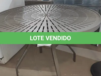 LOTE 088 - 01 MESA DE JARDIM. (NO ESTADO EM QUE SE ENCONTRA. SUJEITO A AVARIAS OCULTAS/VISÍVEIS.) BF8697V