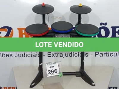 LOTE 266 - 01 BATERIA DE VÍDEO GAME PLAY STATION. (NO ESTADO) ATENÇÃO! FAZER A VISITAÇÃO ANTES DE ARREMATAR, NÃO SABEMOS SE FUNCIONA, LEILÃO NÃO TEM GARANTIA E NEM DEVOLUÇÃO, SUJEITO A POSSÍVEIS AVARIAS VISÍVEIS/OCULTAS E/OU AUSÊNCIA DE COMPONENTES.