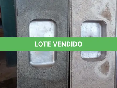 LOTE 319 - 02 PIAS EM MÁRMORE E CUBA EM INOX. (NO ESTADO) ATENÇÃO! FAZER A VISITAÇÃO ANTES DE ARREMATAR, NÃO SABEMOS SE FUNCIONA, LEILÃO NÃO TEM GARANTIA E NEM DEVOLUÇÃO, SUJEITO A POSSÍVEIS AVARIAS VISÍVEIS/OCULTAS E/OU AUSÊNCIA DE COMPONENTES.