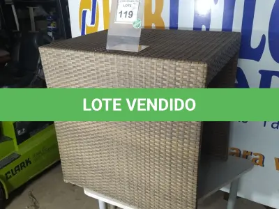 LOTE 119 - 01 MESA DE JARDIM. (NO ESTADO EM QUE SE ENCONTRA. SUJEITO A AVARIAS OCULTAS/VISÍVEIS.) BH1542A