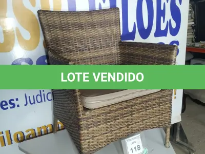 LOTE 118 - 01 CADEIRA DE JARDIM. (NO ESTADO EM QUE SE ENCONTRA. SUJEITO A AVARIAS OCULTAS/VISÍVEIS.) BF8659Y