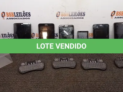 LOTE 227 - 01 GPS MULTILASER, 04 MINIS TECLADO SEM FIO E 05 TABLETS DE MARCAS E MODELOS DIVERSOS. (NO ESTADO) ATENÇÃO! FAZER A VISITAÇÃO ANTES DE ARREMATAR, NÃO SABEMOS SE FUNCIONA, LEILÃO NÃO TEM GARANTIA E NEM DEVOLUÇÃO, SUJEITO A POSSÍVEIS AVARIAS VISÍVEIS/OCULTAS E/OU AUSÊNCIA DE COMPONENTES.