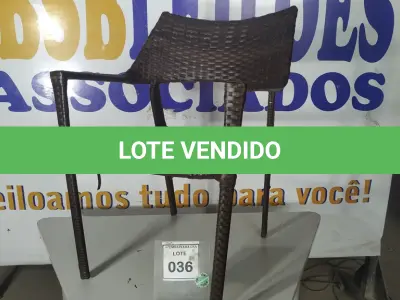 LOTE 036 - 01 CADEIRA DE JARDIM. (NO ESTADO EM QUE SE ENCONTRA. SUJEITO A AVARIAS OCULTAS/VISÍVEIS.) BH1636W