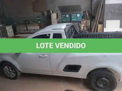 LOTE 341 - 01 CAMINHONETE CHEVROLET/MONTANA SPORT ALCOOL/GASOLINA, ANO 2011/2012 NA COR BRANCA. (OBS: APROXIMADAMENTE R$ 10.000,00 DE DÉBITO. (NO ESTADO)