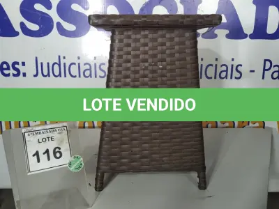LOTE 116 - 01 MESA DE CANTO. (NO ESTADO EM QUE SE ENCONTRA. SUJEITO A AVARIAS OCULTAS/VISÍVEIS.) BH1654D
