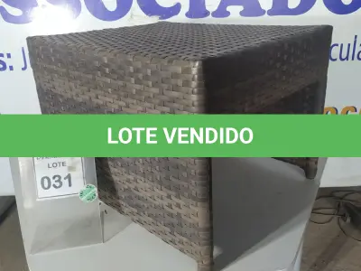 LOTE 031 - 01 MESA DE CENTRO DE JARDIM. (NO ESTADO EM QUE SE ENCONTRA. SUJEITO A AVARIAS OCULTAS/VISÍVEIS.) AV9337G