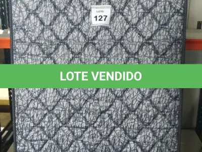 LOTE 127 - 01 COLCHÃO DE SOLTEIRO COM BASE 1,88CMX 0,88CM  (NO ESTADO EM QUE SE ENCONTRA. SUJEITO A AVARIAS OCULTAS/VISÍVEIS.) AU2195B