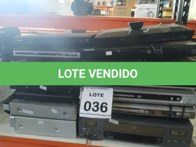 LOTE 036 - 01 LOTE COM VÁRIOS APARELHOS DE DVD E VÍDEO CASSETE DE MARCAS E MODELOS DIVERSOS. (NO ESTADO) ATENÇÃO! FAZER A VISITAÇÃO ANTES DE ARREMATAR, NÃO SABEMOS SE FUNCIONA, LEILÃO NÃO TEM GARANTIA E NEM DEVOLUÇÃO, SUJEITO A POSSÍVEIS AVARIAS VISÍVEIS/OCULTAS E/OU AUSÊNCIA DE COMPONENTES.