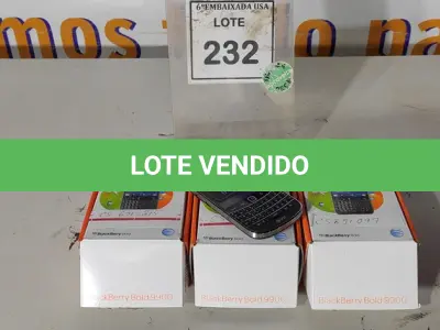 LOTE 232 - 03 BLACKBERRY BOLD 9900. (NO ESTADO EM QUE SE ENCONTRA. SUJEITO A AVARIAS OCULTAS/VISÍVEIS.) CS671308, CS671315, CS831097