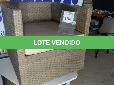 LOTE 138 - 01 POLTRONA DE JARDIM. (NO ESTADO EM QUE SE ENCONTRA. SUJEITO A AVARIAS OCULTAS/VISÍVEIS.) BH1517H
