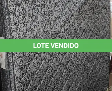 LOTE 166 - 01 COLCHÃO CASAL COM BASE1,98CM X 1,58CM. (NO ESTADO EM QUE SE ENCONTRA. SUJEITO A AVARIAS OCULTAS/VISÍVEIS.) AU2183N
